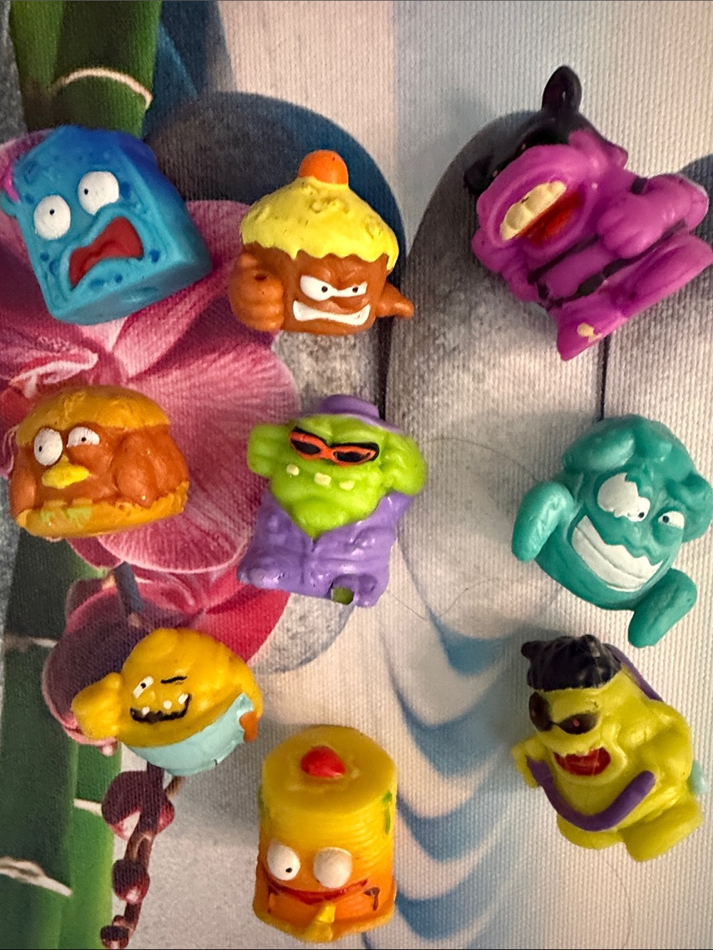 Grossery Gang Figurines (9)